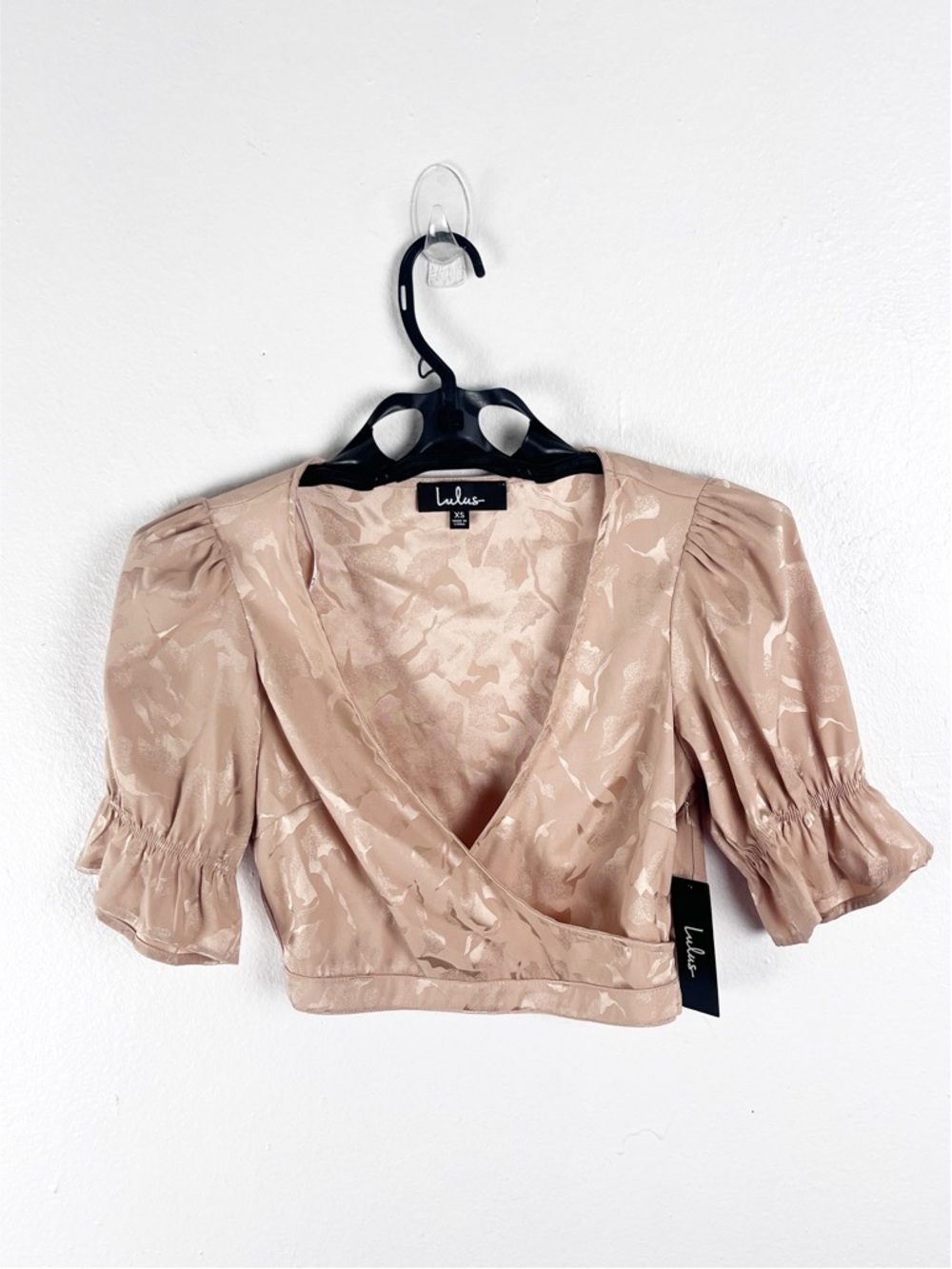 LULUS Beige Devine Creation Floral Puff Sleeves V-Neck Embossed Crop Top XS Boho